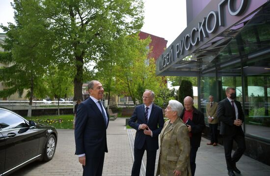 Передача Дому русского зарубежья архивных документов