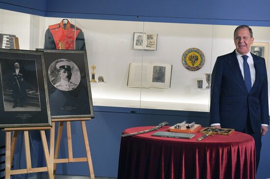 Передача Дому русского зарубежья архивных документов