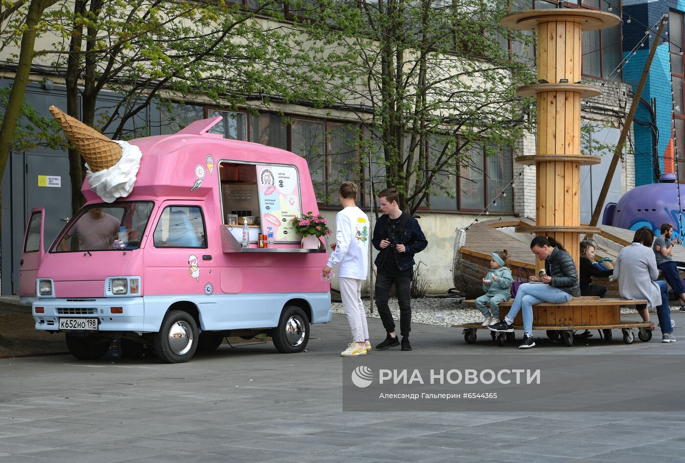 Культурное пространство "Севкабель Порт" в Санкт-Петербурге