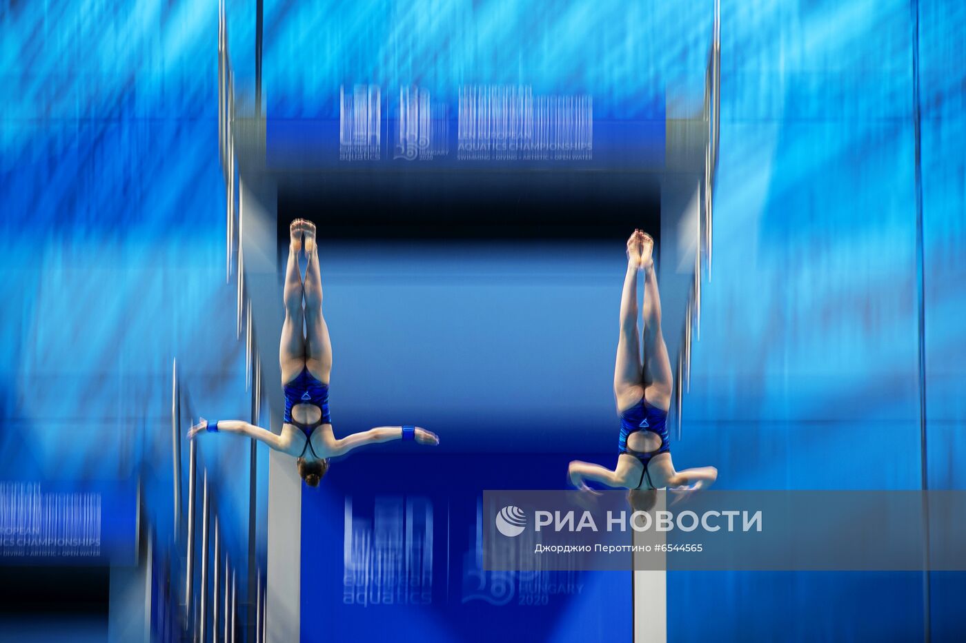 Синхронные прыжки в воду. Чемпионат Европы. Женщины. Вышка 10 м