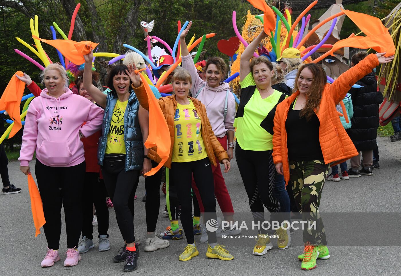 Фестиваль творчества "Зеленая прищепка. Вокруг цвета" в Приморском крае