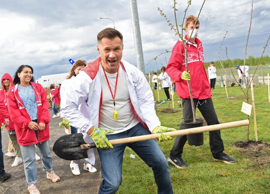 Субботник компании Bosco di Ciliegi в Калуге 