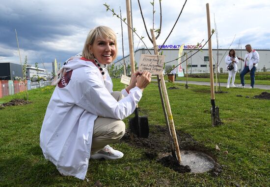 Субботник компании Bosco di Ciliegi в Калуге 