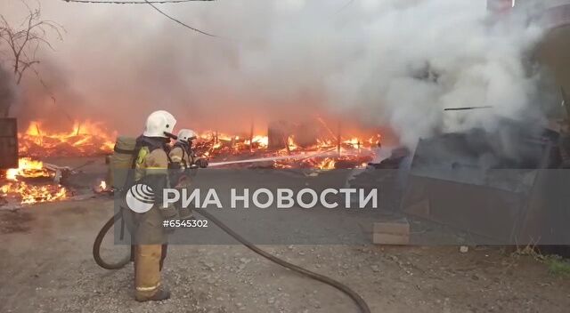 Пожар на садовых участках в Екатеринбурге