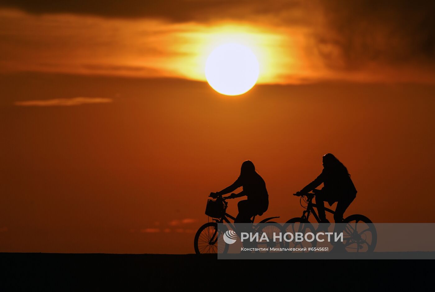 Отдыхающие в Крыму