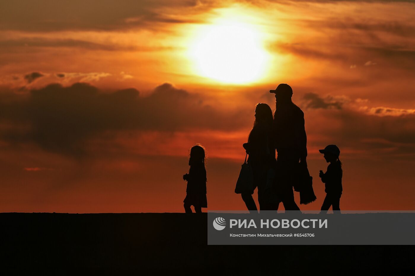 Отдыхающие в Крыму