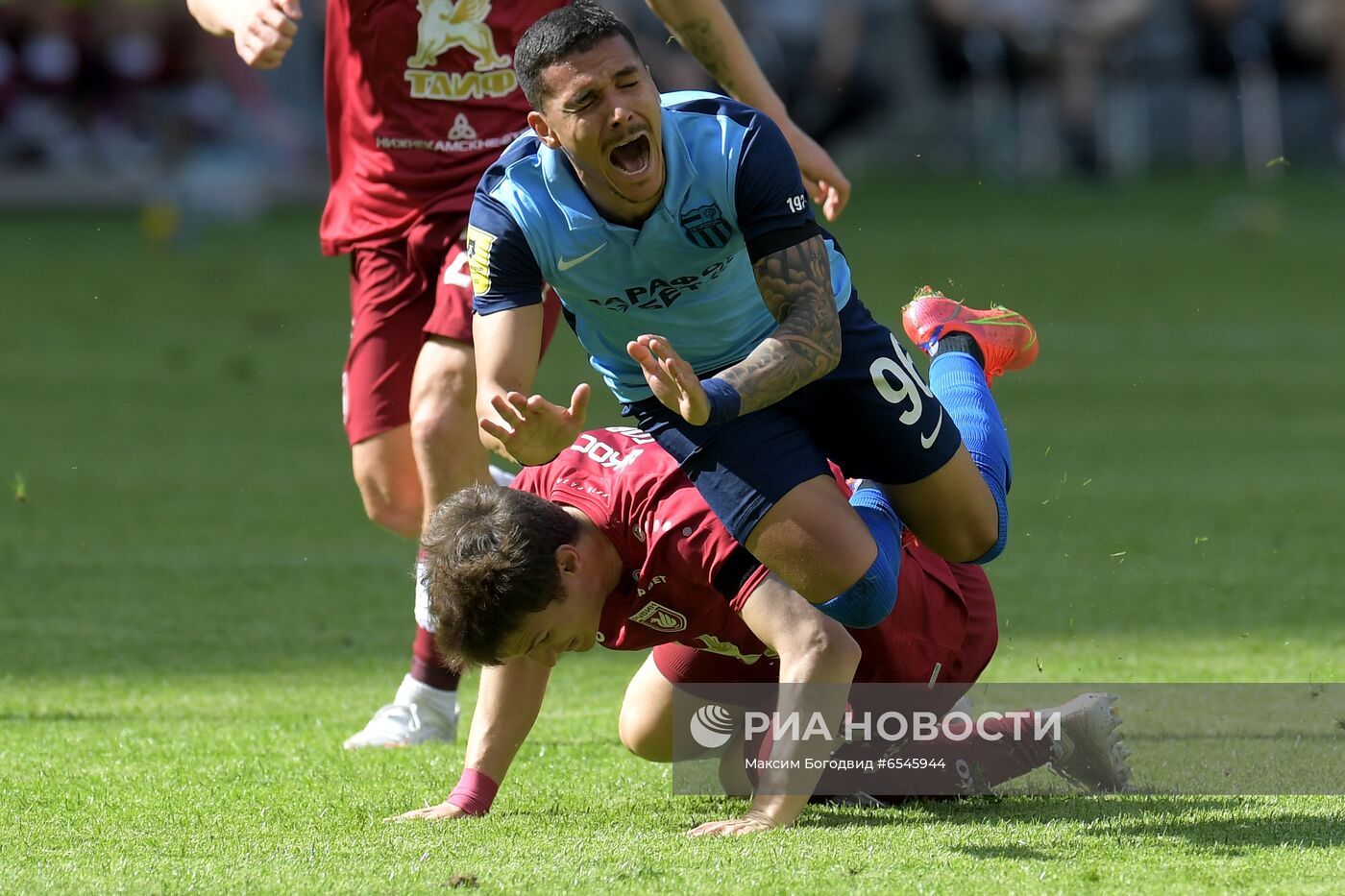 Футбол. РПЛ. Матч "Рубин" - "Ротор"
