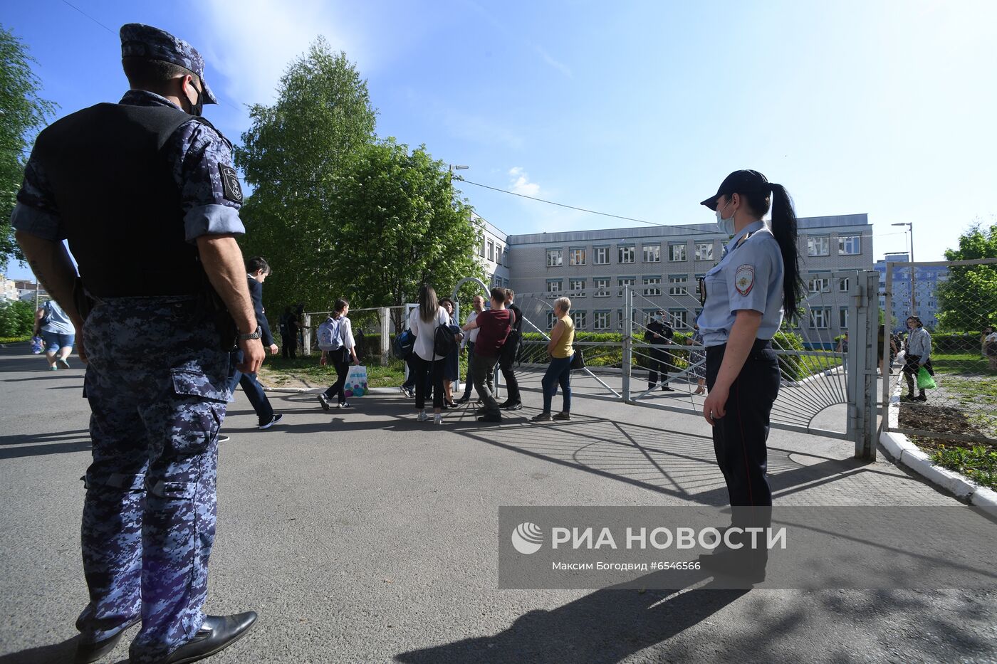 Ученики гимназии №175 в Казани вернулись к занятиям