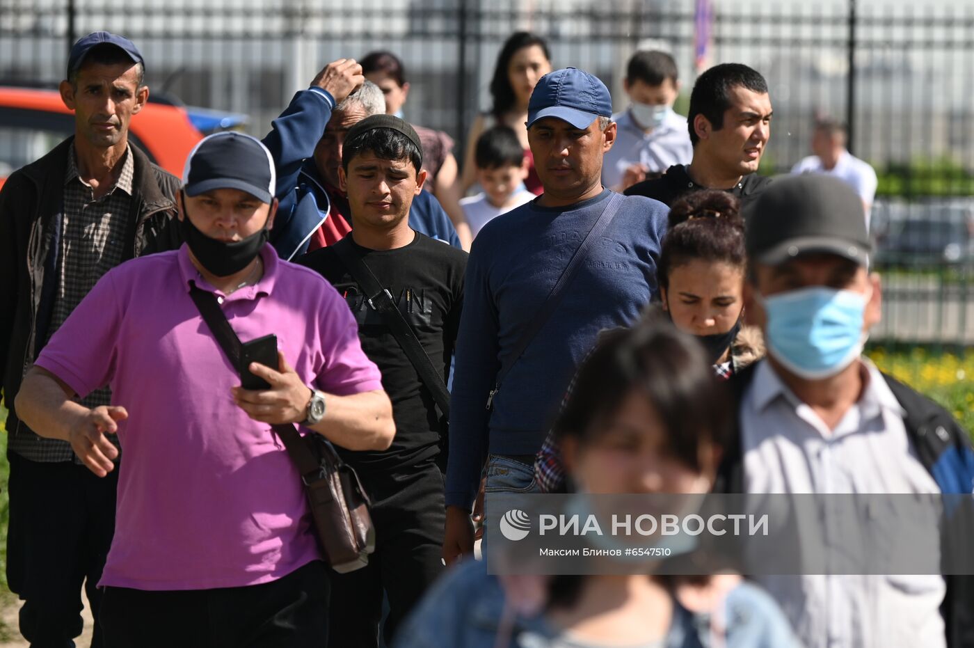Ситуация у миграционного центра в Подмосковье