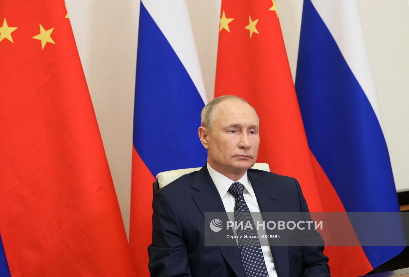 Президент РФ В. Путин принял участие в церемонии начала реализации проекта двустороннего сотрудничества в области ядерной энергетики