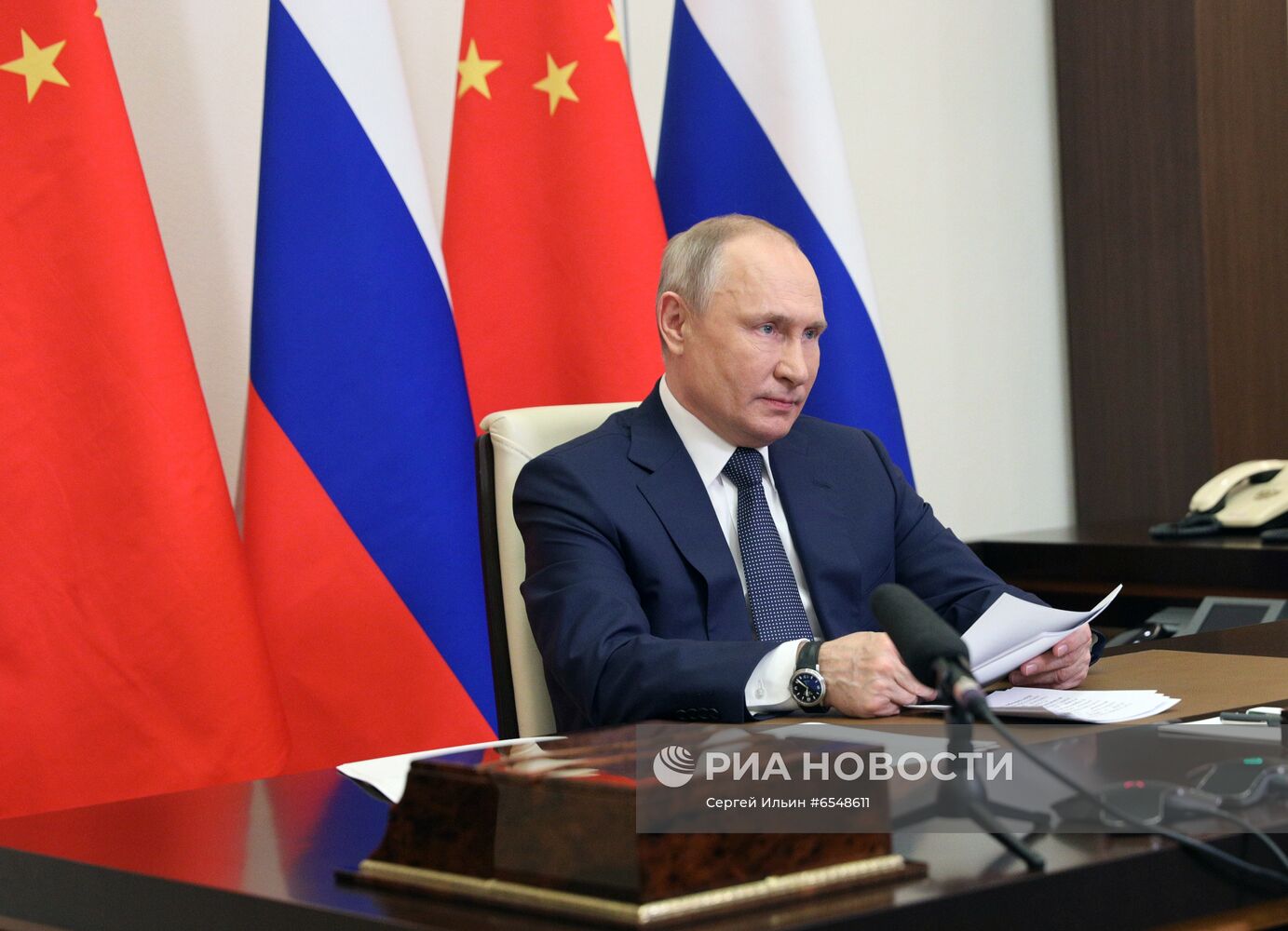 Президент РФ В. Путин принял участие в церемонии начала реализации проекта двустороннего сотрудничества в области ядерной энергетики