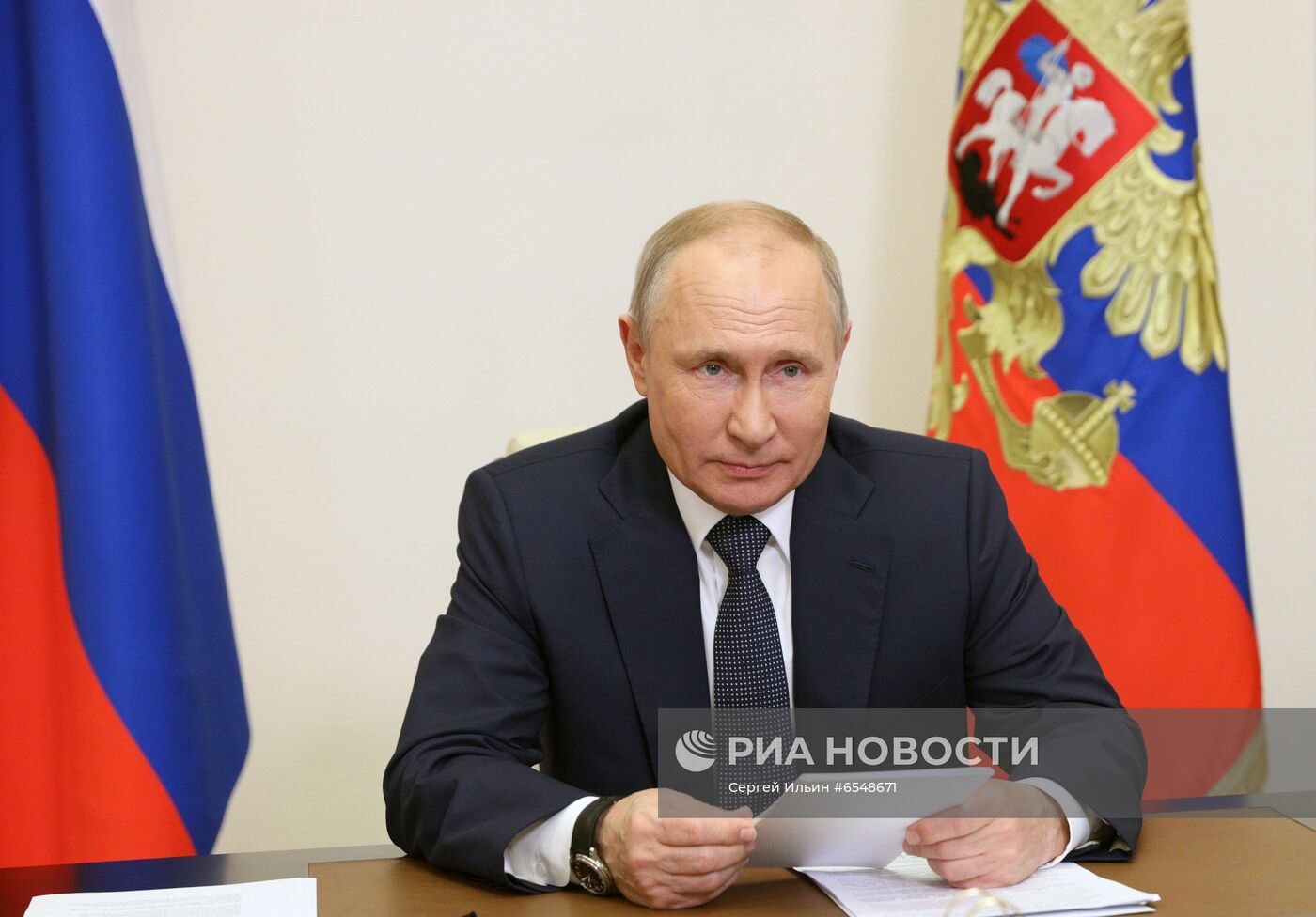 Президент РФ В. Путин провел совещание по реализации отдельных положений его послания Федеральному собранию