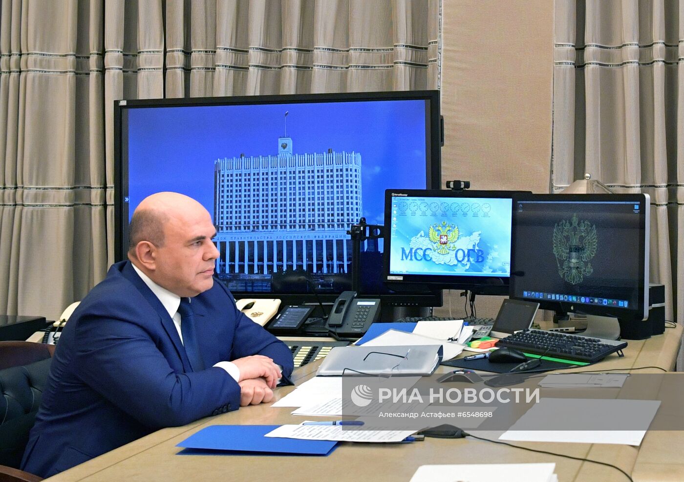 Президент РФ В. Путин провел совещание по реализации отдельных положений его послания Федеральному собранию
