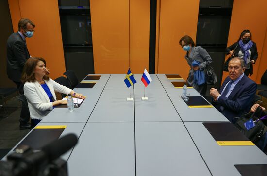 Визит главы МИД РФ С. Лаврова в Исландию