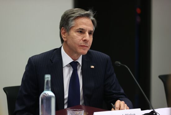 Визит главы МИД РФ С. Лаврова в Исландию