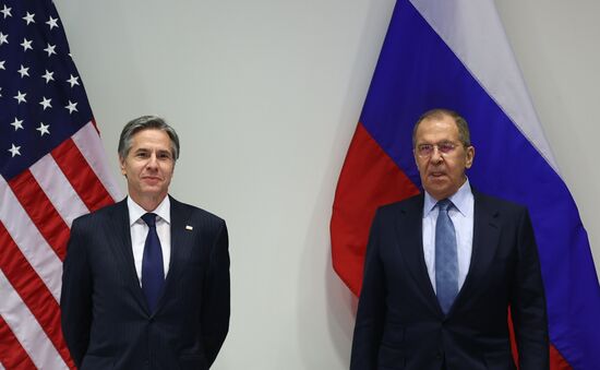Визит главы МИД РФ С. Лаврова в Исландию