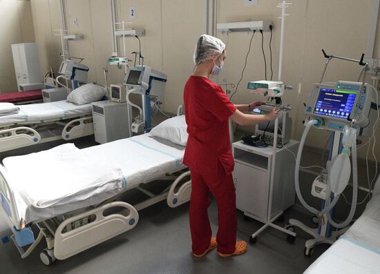 Подготовка госпиталя "Ленэкспо" к третьей волне коронавируса