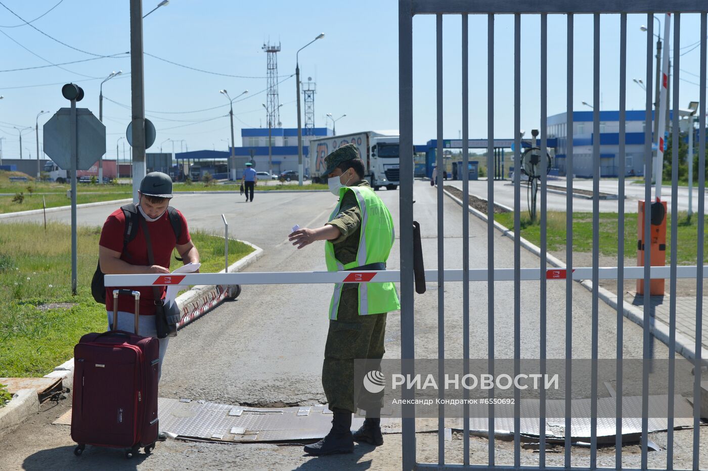Служба пограничников на российско-казахстанской границе