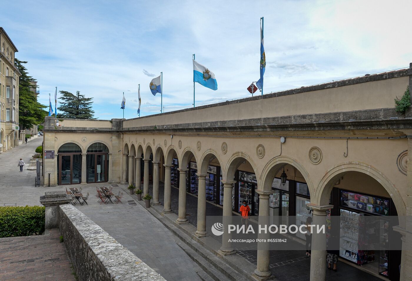 В Сан-Марино открылся прививочный туризм для желающих вакцинироваться "Спутником V"