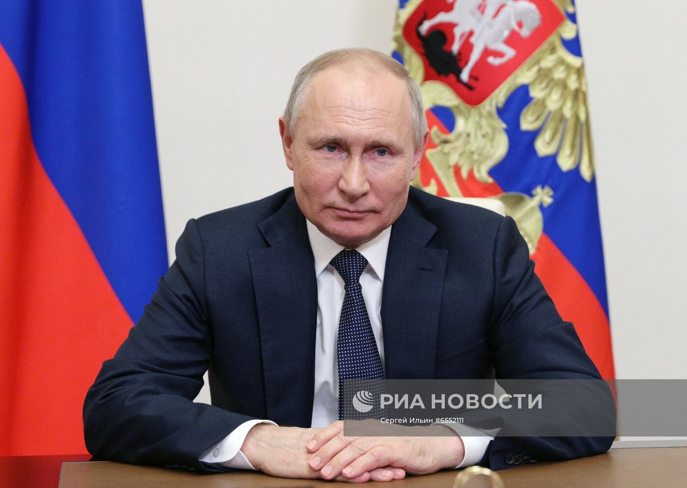 Президент РФ В. Путин выступил с обращением к участникам онлайн - форума "Новое знание"