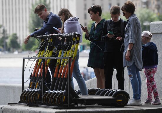 В Москве появились "медленные зоны" для электросамокатов