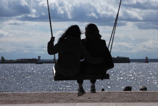 Открытие водного сообщения между "Островом фортов" и Санкт-Петербургом