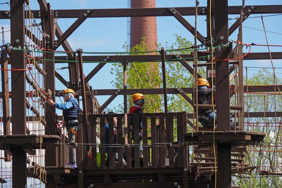 Открытие водного сообщения между "Островом фортов" и Санкт-Петербургом