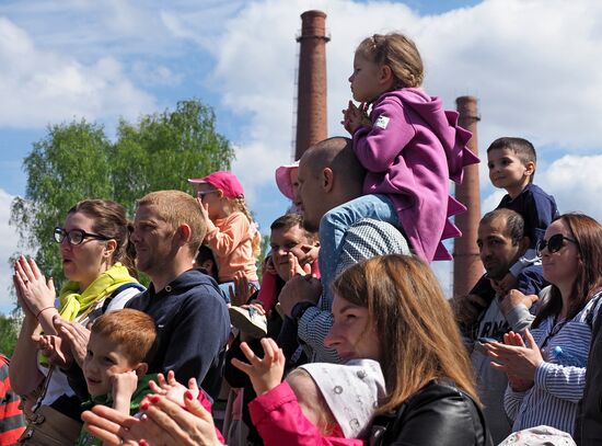 Открытие водного сообщения между "Островом фортов" и Санкт-Петербургом