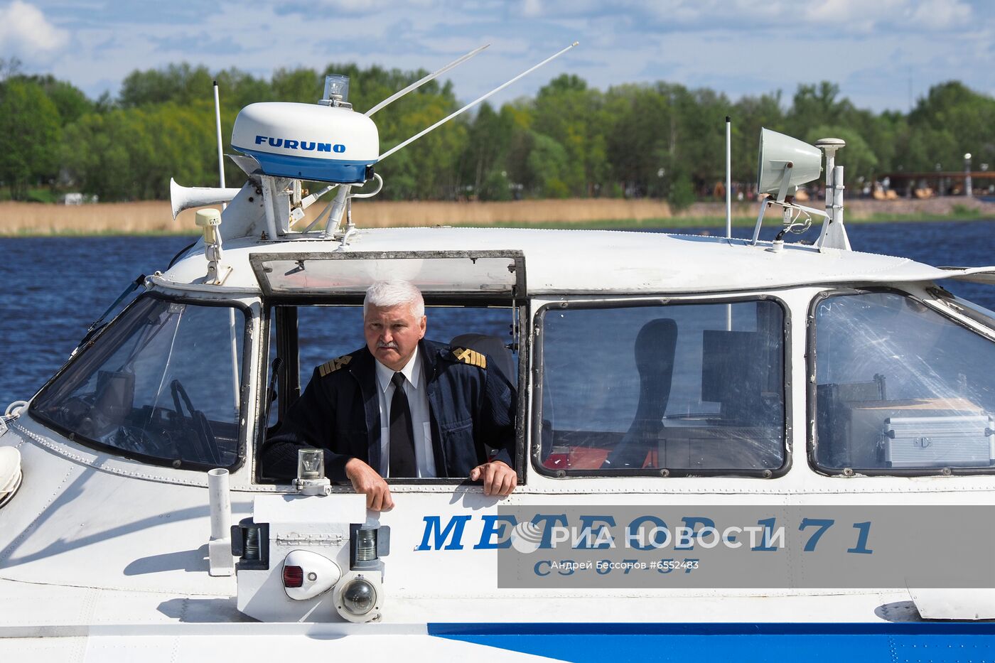 Открытие водного сообщения между "Островом фортов" и Санкт-Петербургом