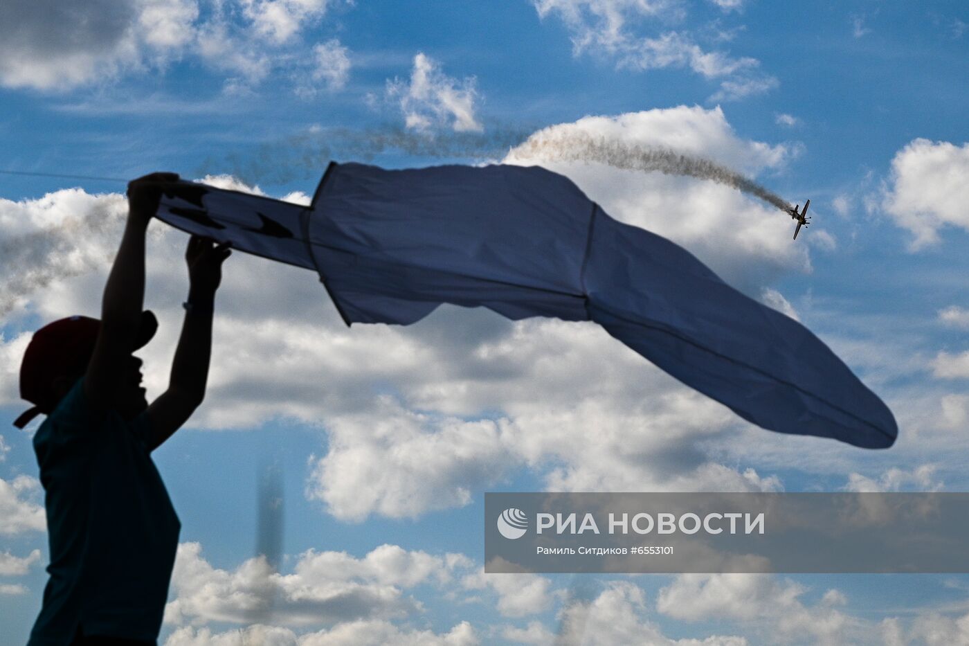 Авиационный фестиваль "Небо: теория и практика"