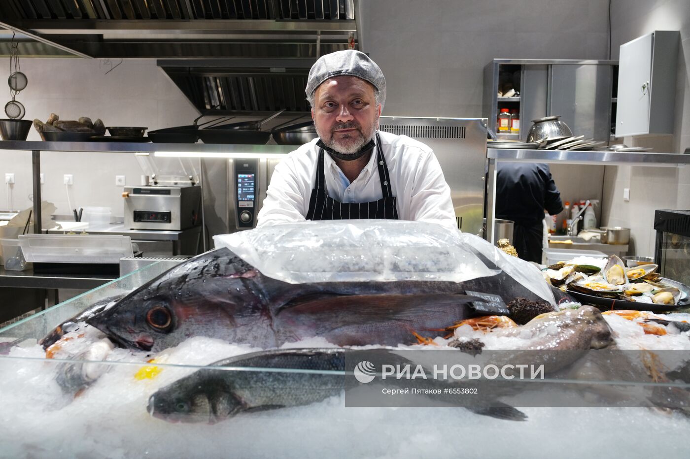 Фудмолл "Привоз" в Москве