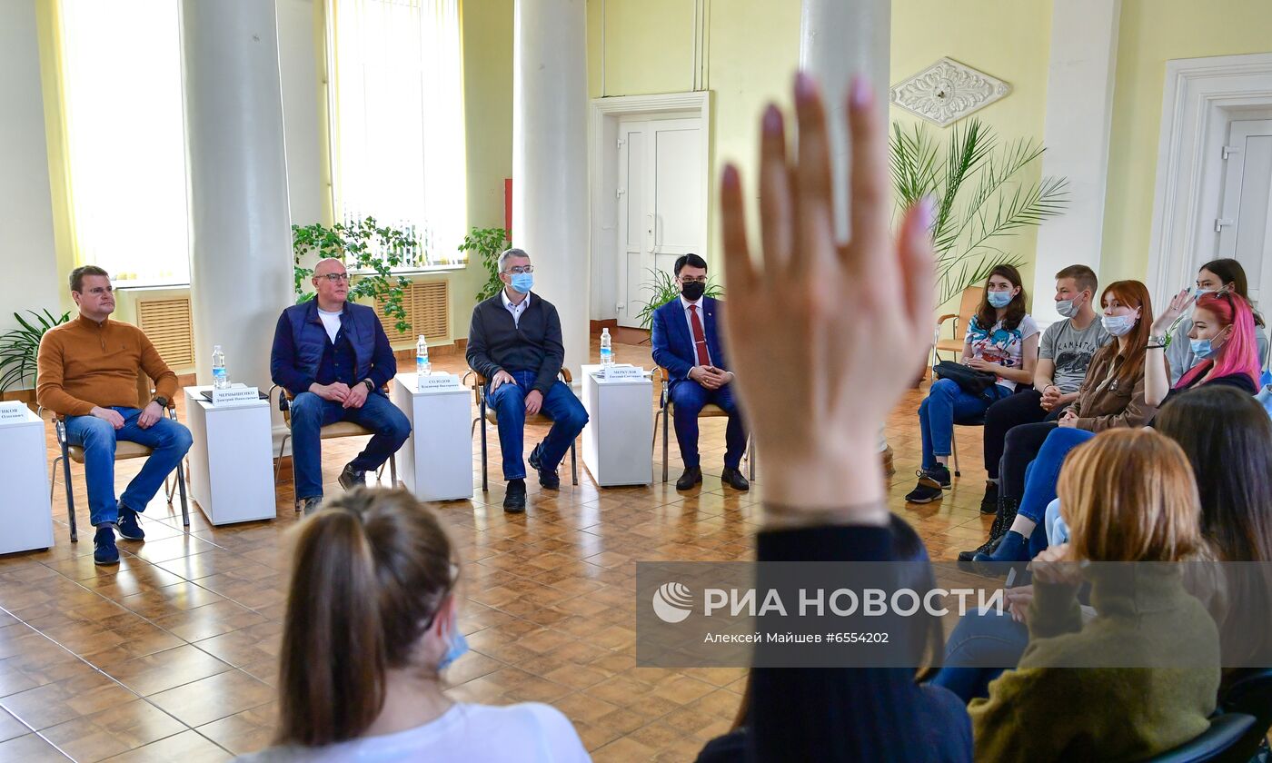 Рабочая поездка вице-премьера Д. Чернышенко в Камчатский край. День третий