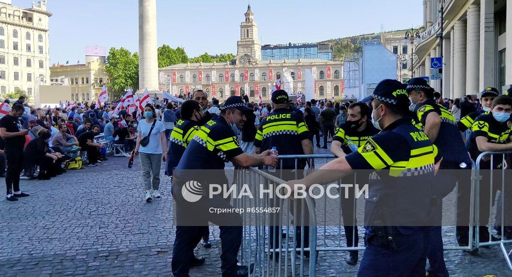 Акция противников строительства ГЭС в Грузии