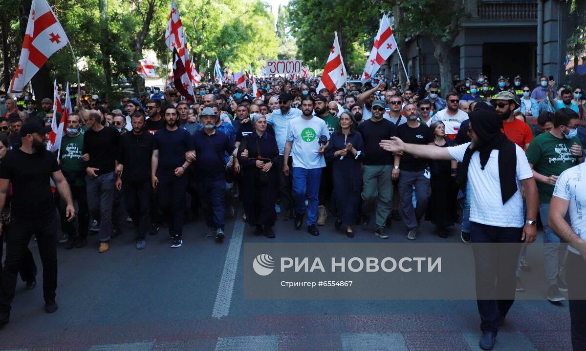 Акция противников строительства ГЭС в Грузии