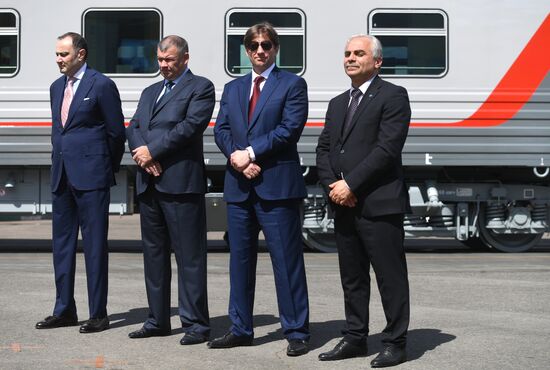 Передача новых пассажирских вагонов Южно-Кавказской железной дороге 