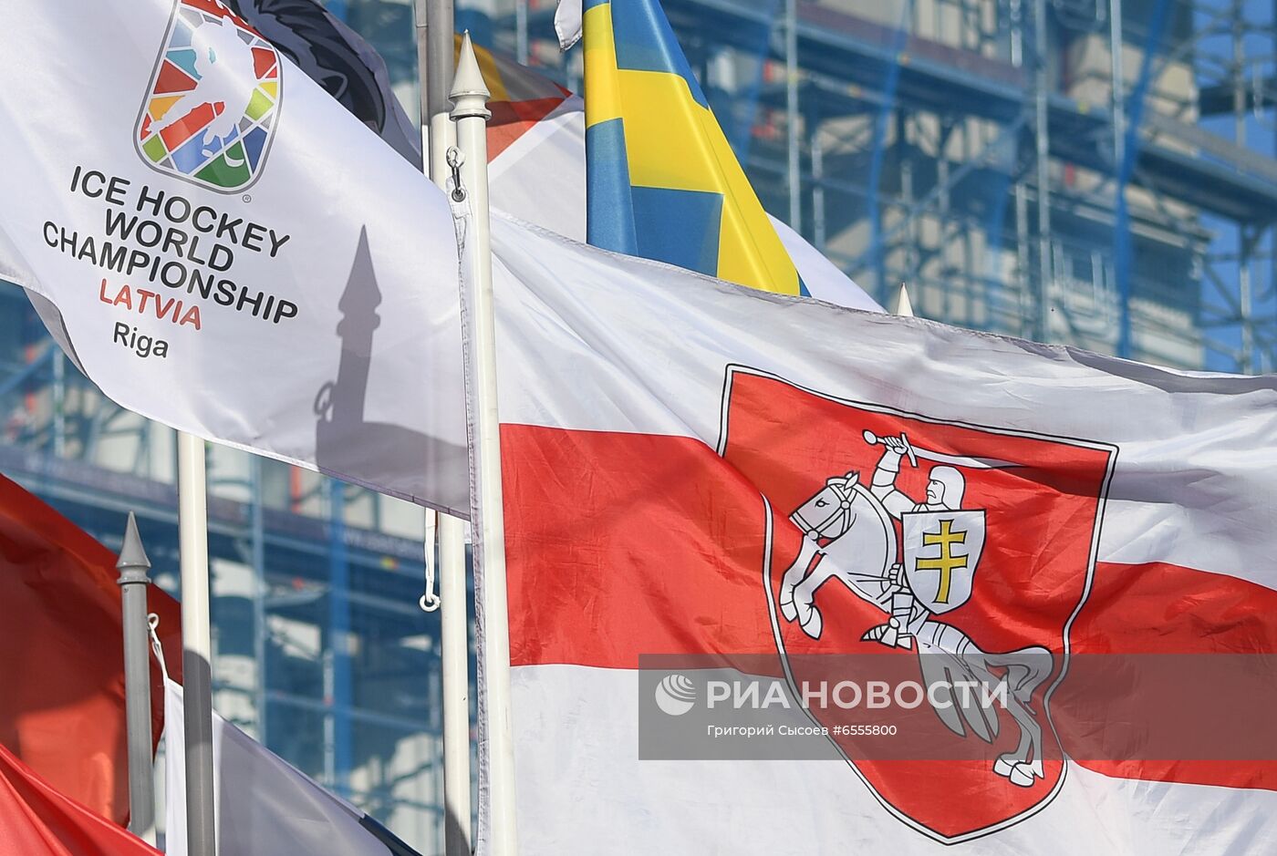 В Риге сняли флаги Международной хоккейной федерации