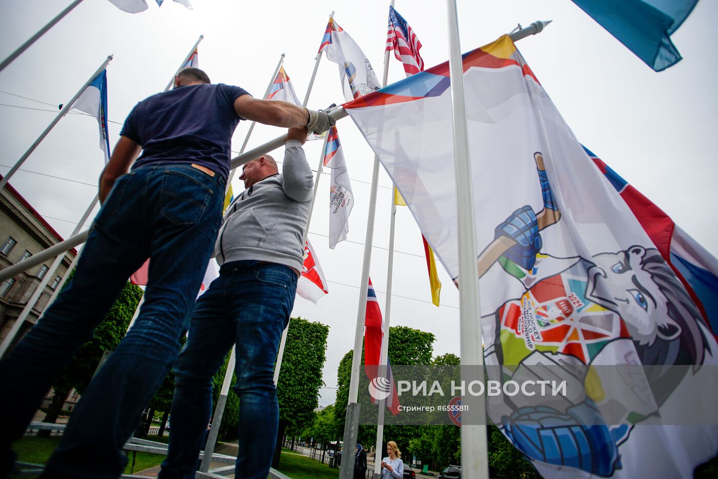 В Риге сняли флаги Международной хоккейной федерации