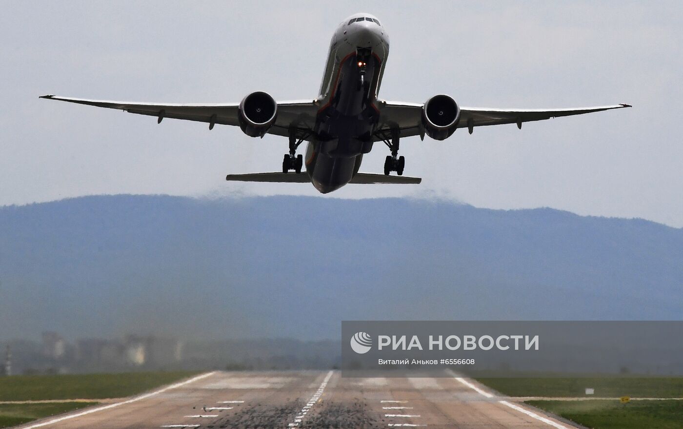 Авиаспоттинг в Международном аэропорту Владивосток