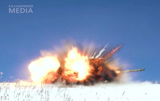 Испытания управляемых ракет "Вихрь"