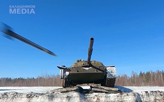 Испытания управляемых ракет "Вихрь"