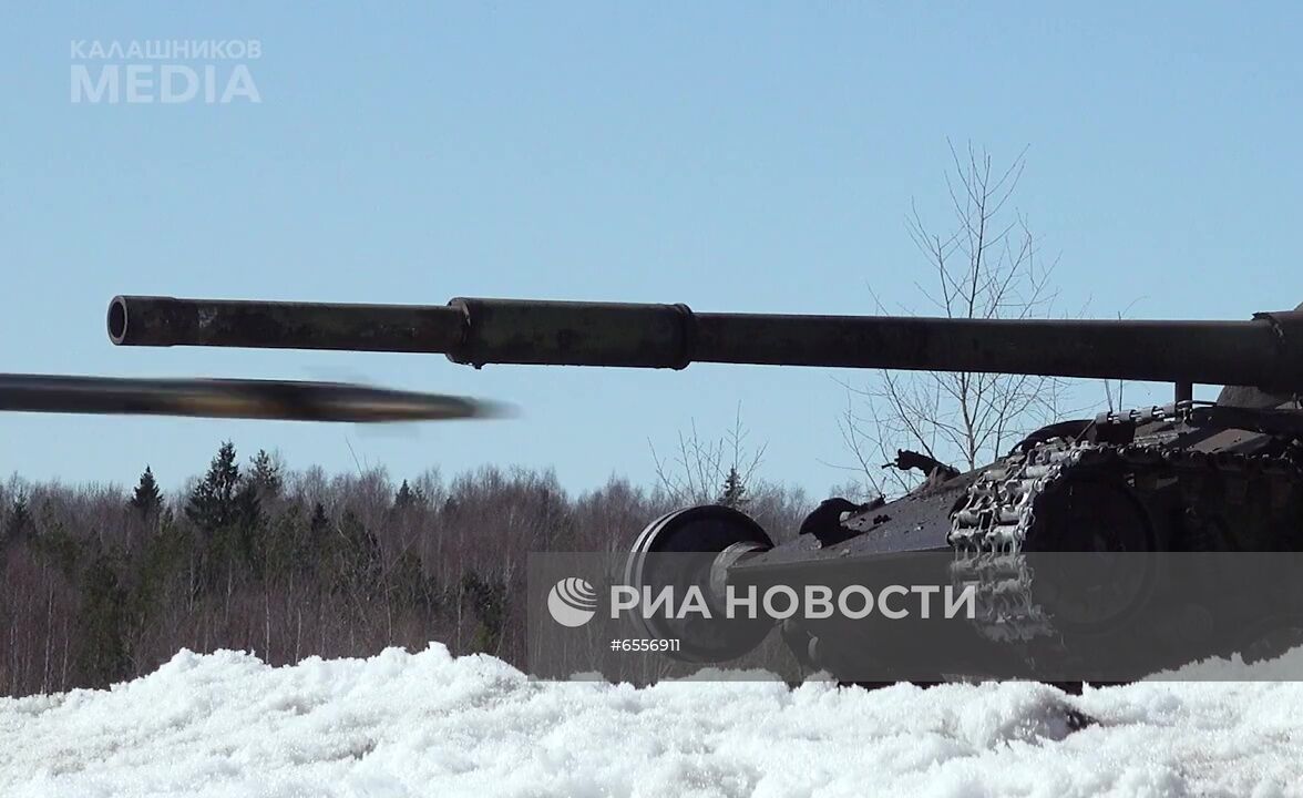 Испытания управляемых ракет "Вихрь"