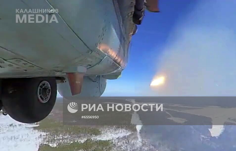 Испытания управляемых ракет "Вихрь"