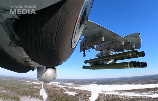 Испытания управляемых ракет "Вихрь"