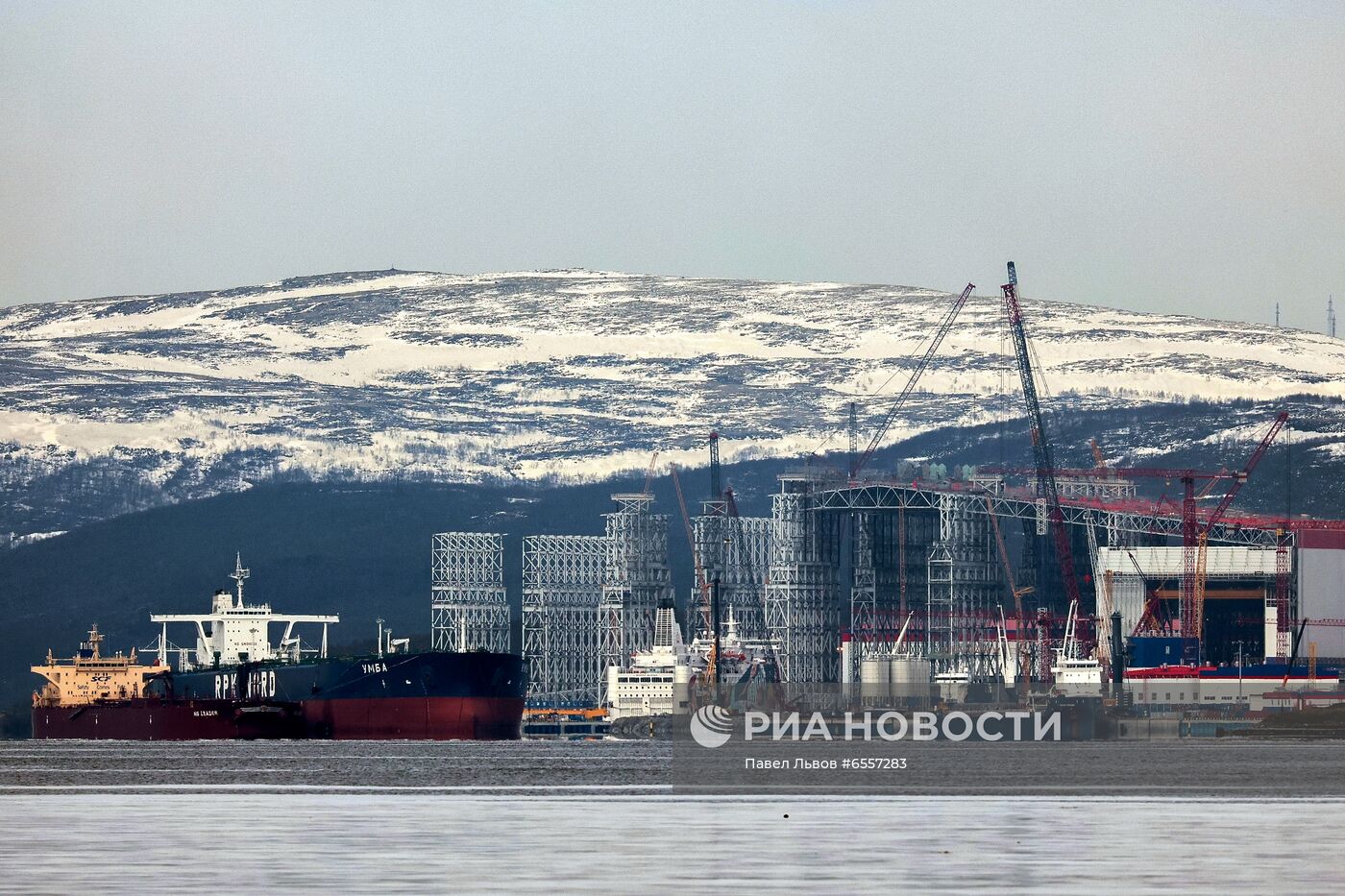 Строительство завода "НОВАТЭК-Мурманск" в Белокаменке