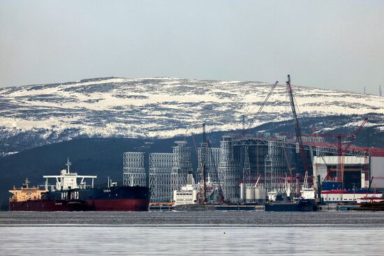 Строительство завода "НОВАТЭК-Мурманск" в Белокаменке