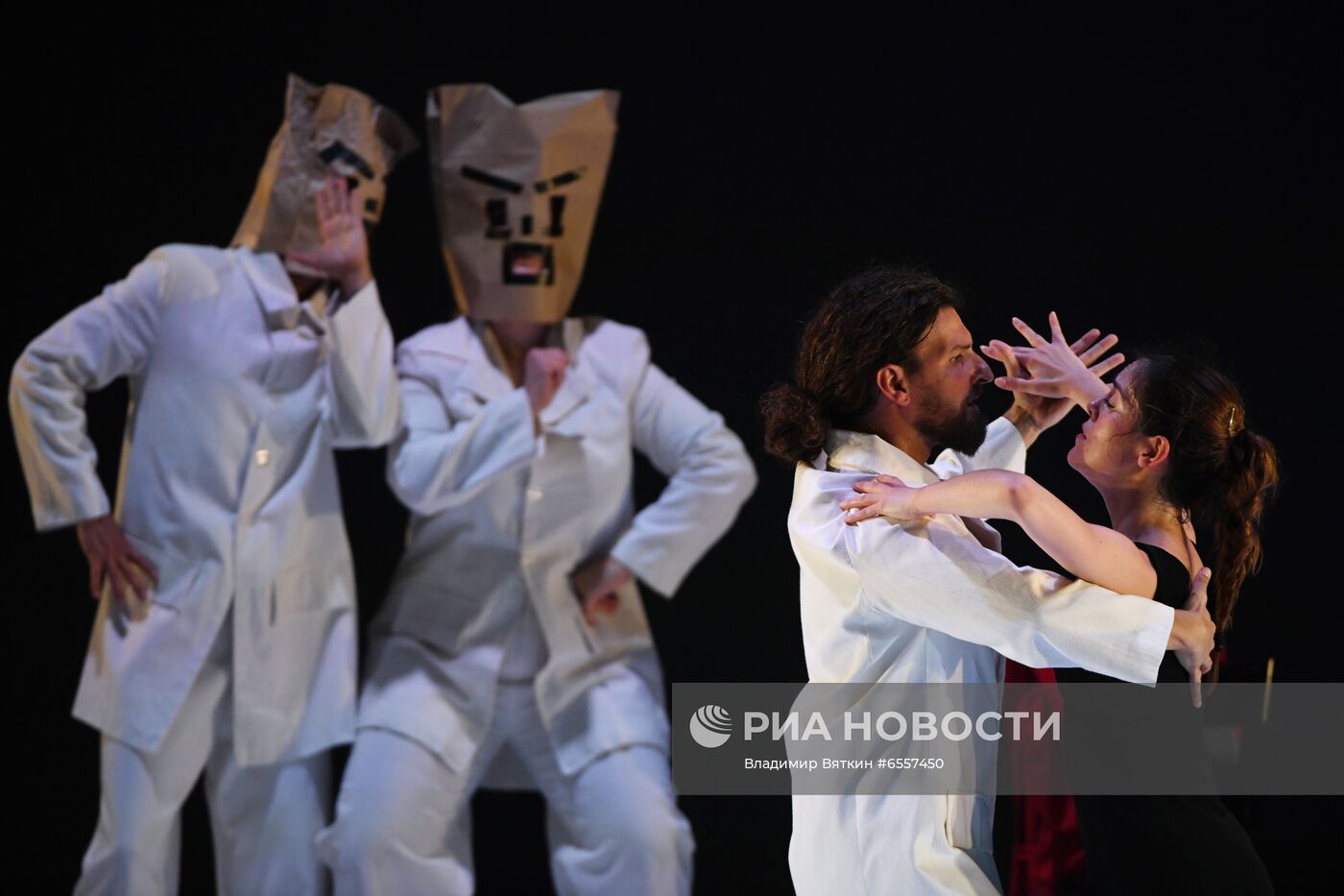 Прогон спектакля "Антиутопия" в рамках театрального фестиваля им. А.П. Чехова