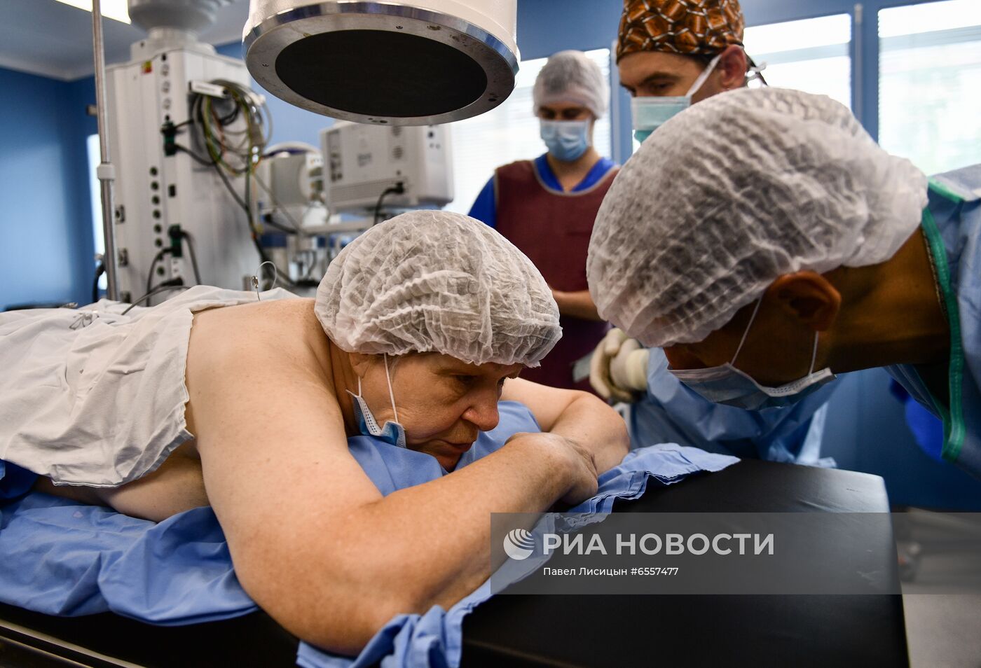 Операция по вживлению в позвоночник нейростимулятора в Екатеринбурге