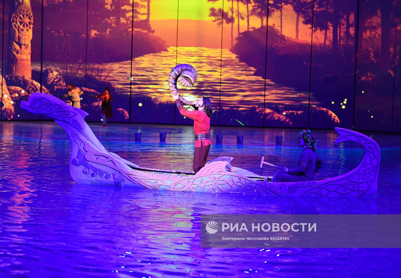 Презентация шоу "Сон в летнюю ночь" в Москвариуме