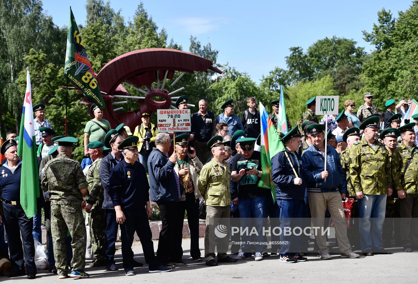 Празднование Дня пограничника в регионах России