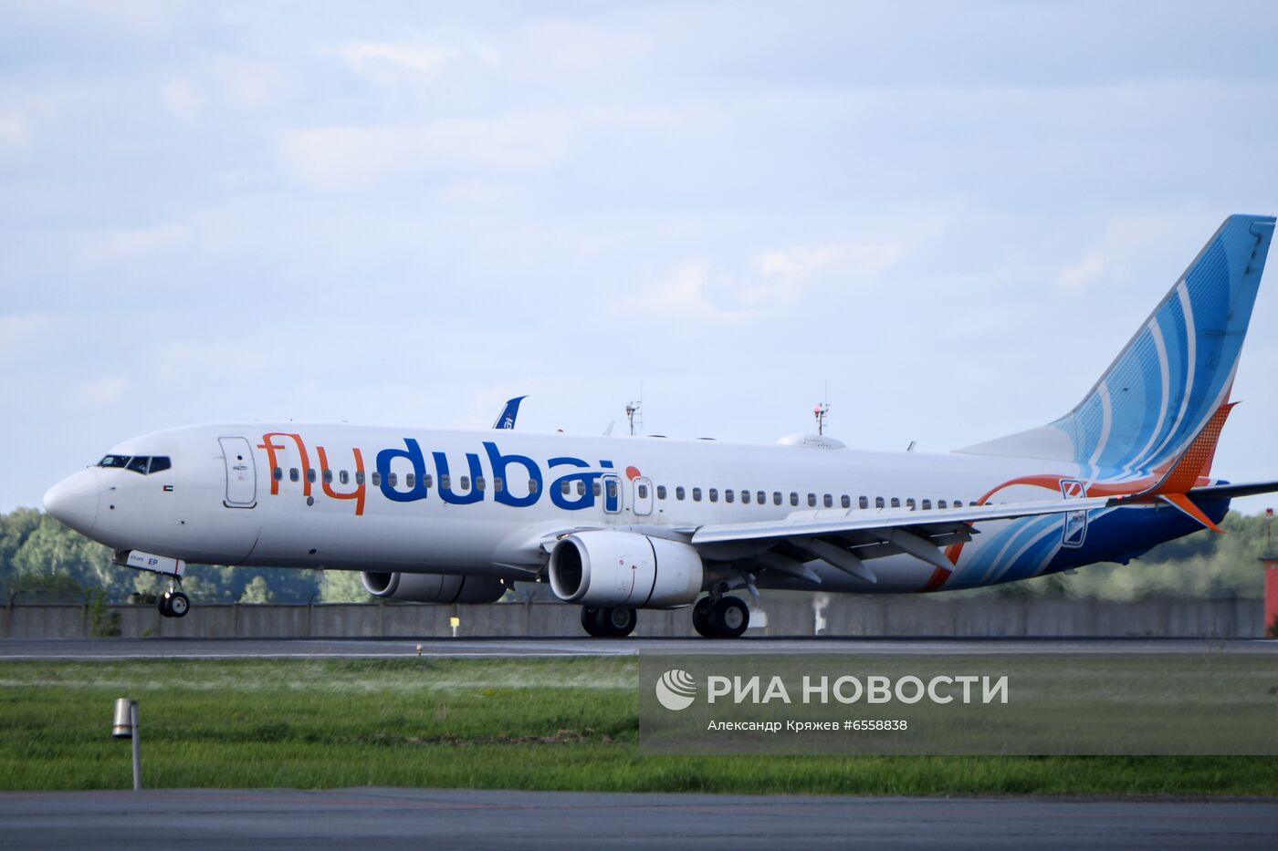 Торжественное открытие рейса "Flydubai" из Новосибирска в Дубай в аэропорту Толмачево